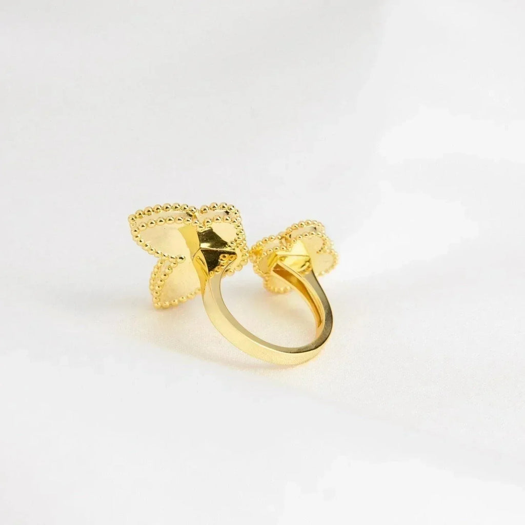 ¡®Imperial¡¯LUCKY BETWEEN THE FINGER RING