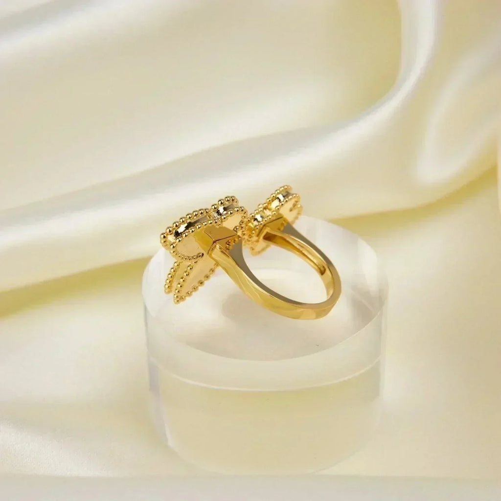 ¡®Imperial¡¯LUCKY BETWEEN THE FINGER RING