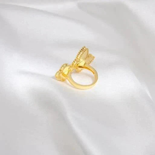 ¡®Imperial¡¯LUCKY BETWEEN THE FINGER RING