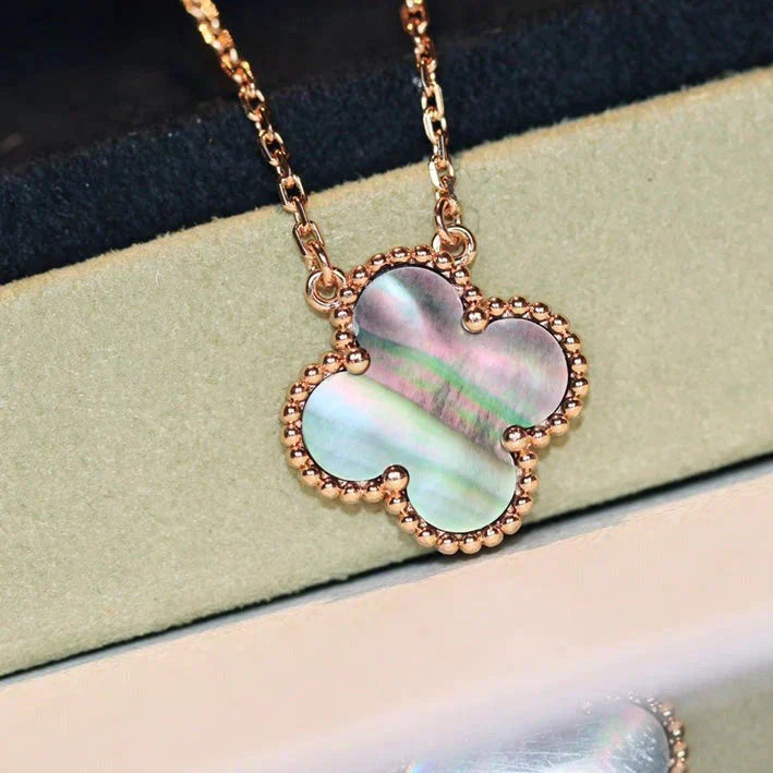 ¡®Imperial¡¯CLOVER 15MM  GRAY MOTHER OF PEARL NECKLACE