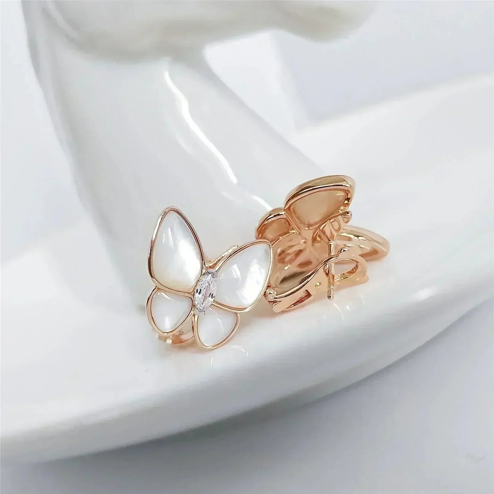 ¡®Imperial¡¯BUTTERFLY MOP DIAMOND EARRINGS