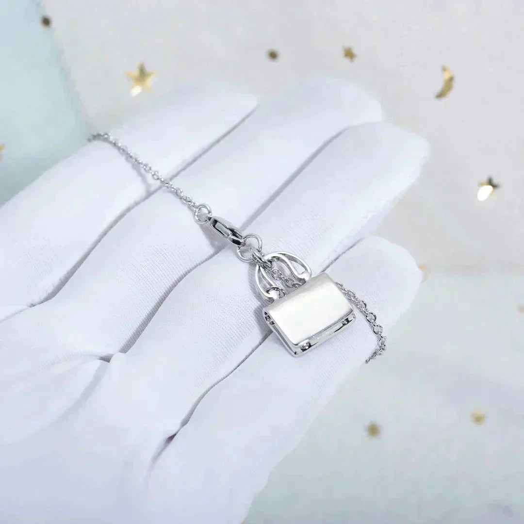 ¡®Imperial¡¯AMULETTE PEDANT SILVER NECKLACE