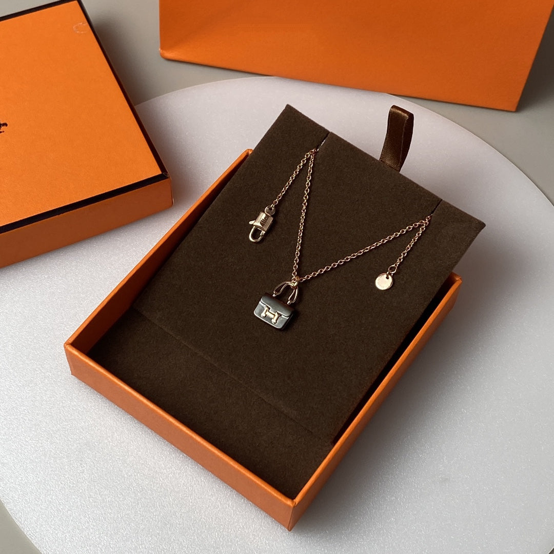 ¡®Imperial¡¯CONSTANCE BLACK PEDANT PINK GOLD NECKLACE