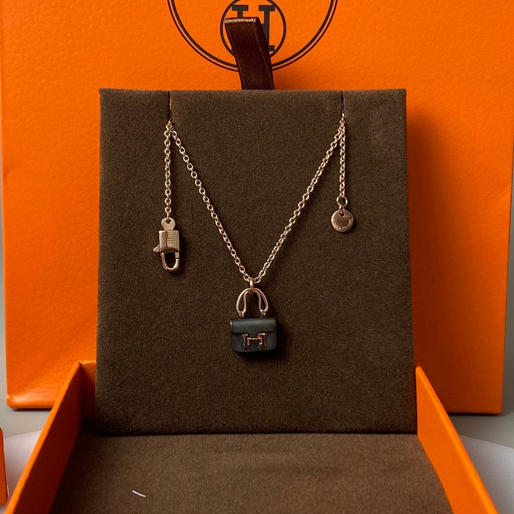 ¡®Imperial¡¯CONSTANCE BLACK PEDANT PINK GOLD NECKLACE