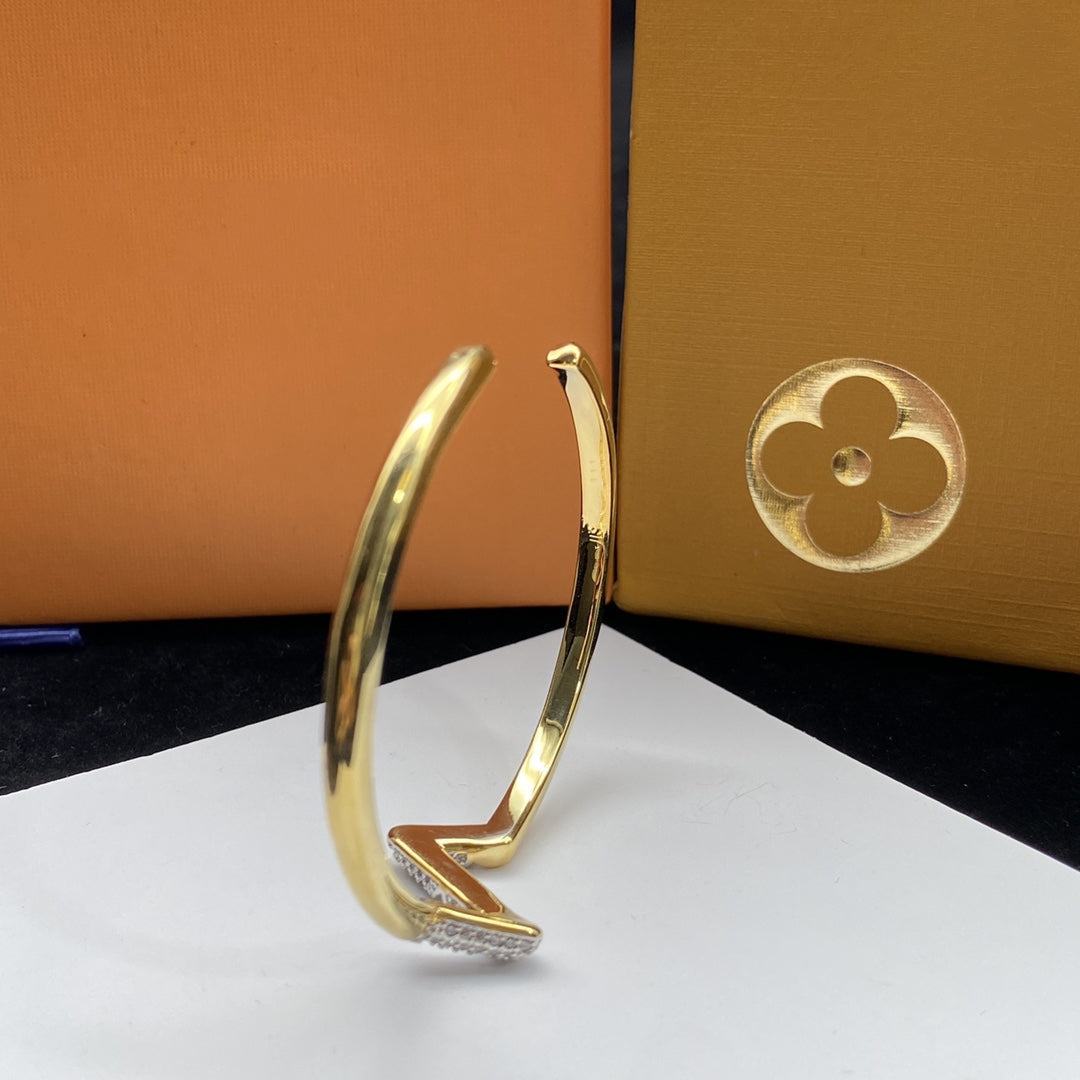 ¡®Imperial¡¯VOLTE UPSITE DOWN DIAMOND GOLD OPEN BRACELET