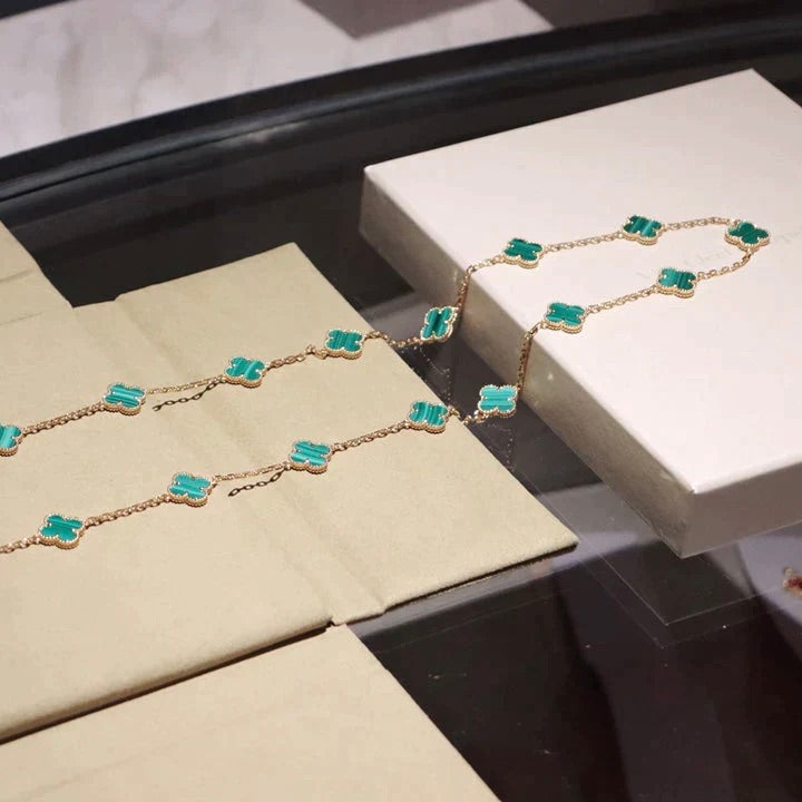 ¡®Imperial¡¯CLOVER 20 MOTIFS MALACHITE GOLD