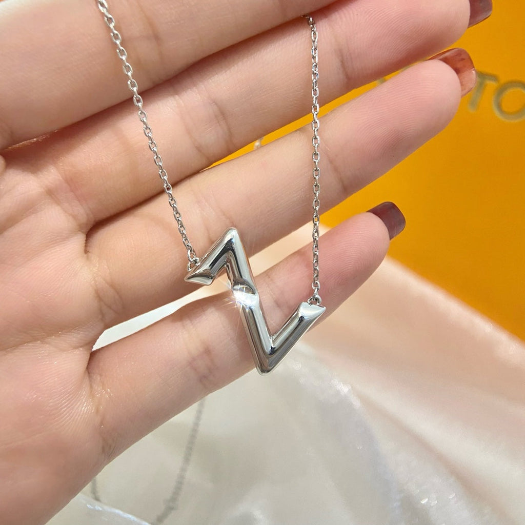 ¡®Imperial¡¯VOLTE UPSIDE DOWN NECKLACE