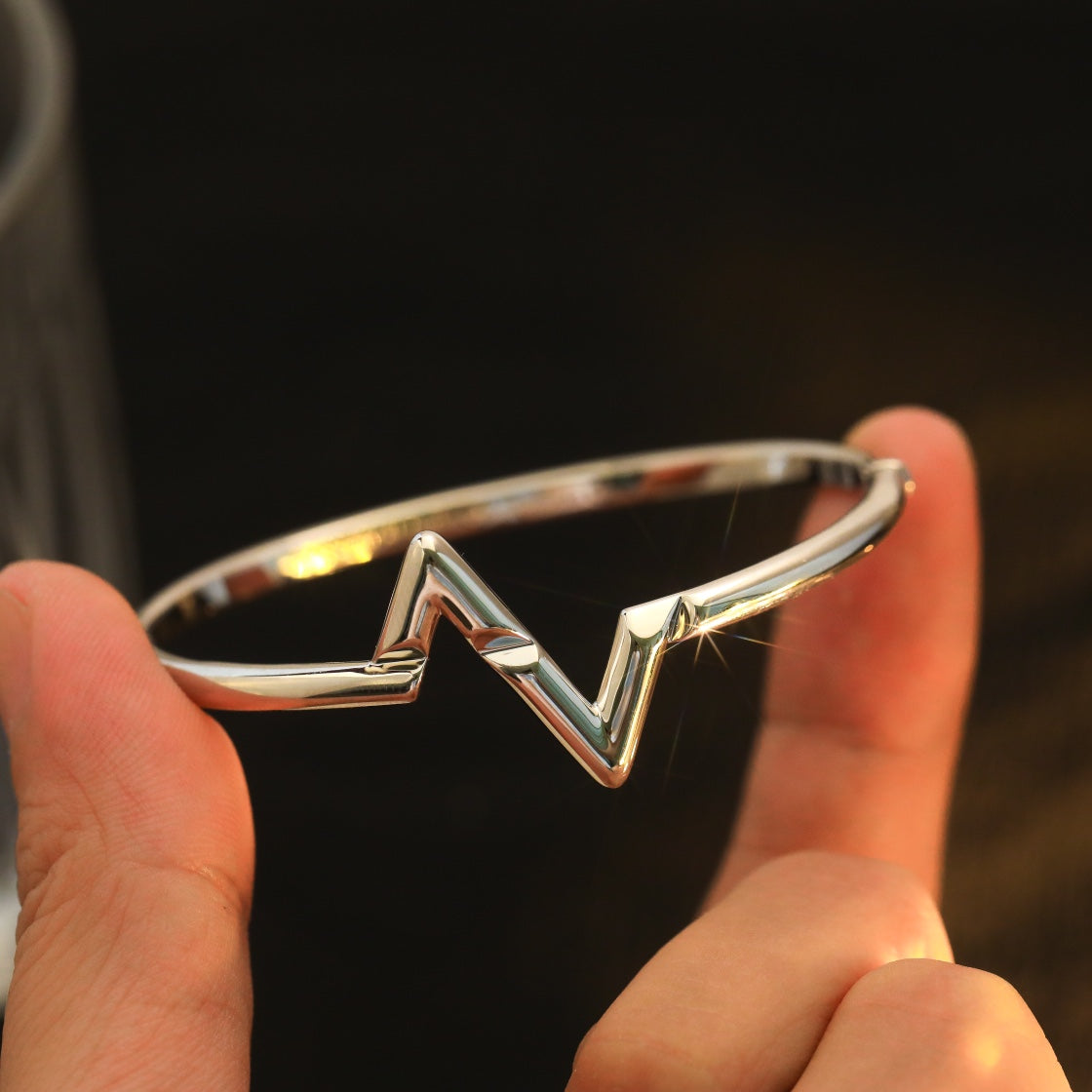 ¡®Imperial¡¯VOLTE UPSITE DOWN BRACELET