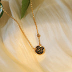 ¡®Imperial¡¯SUN PEDANT PINK GOLD 1 DIAMOND NECKLACE