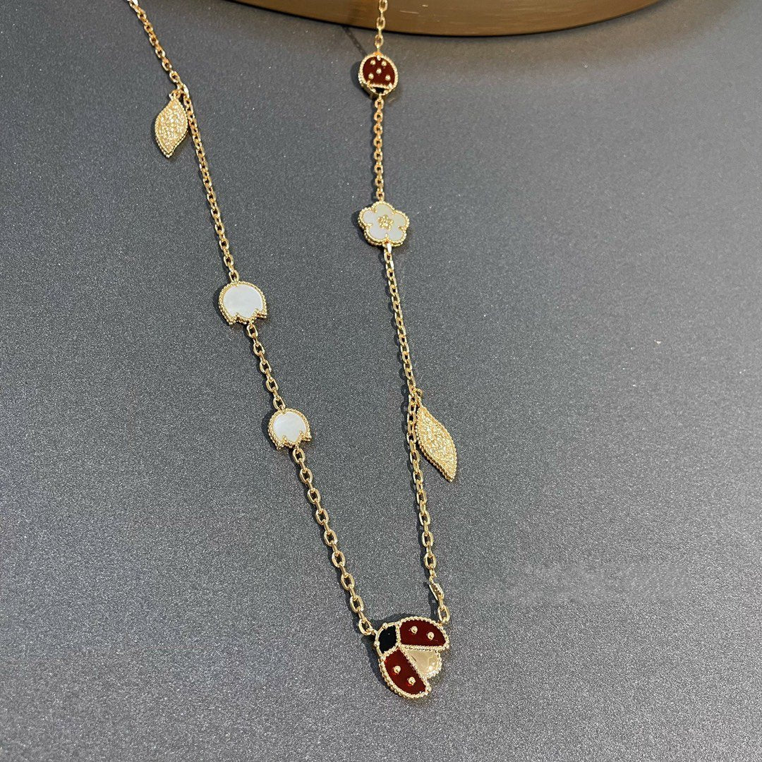 ¡®Imperial¡¯LUCKY SPRING 15 MOTIFS GOLD NECKLACE