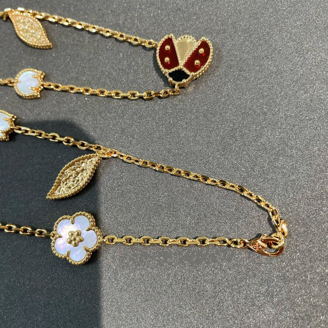 ¡®Imperial¡¯LUCKY SPRING 15 MOTIFS GOLD NECKLACE