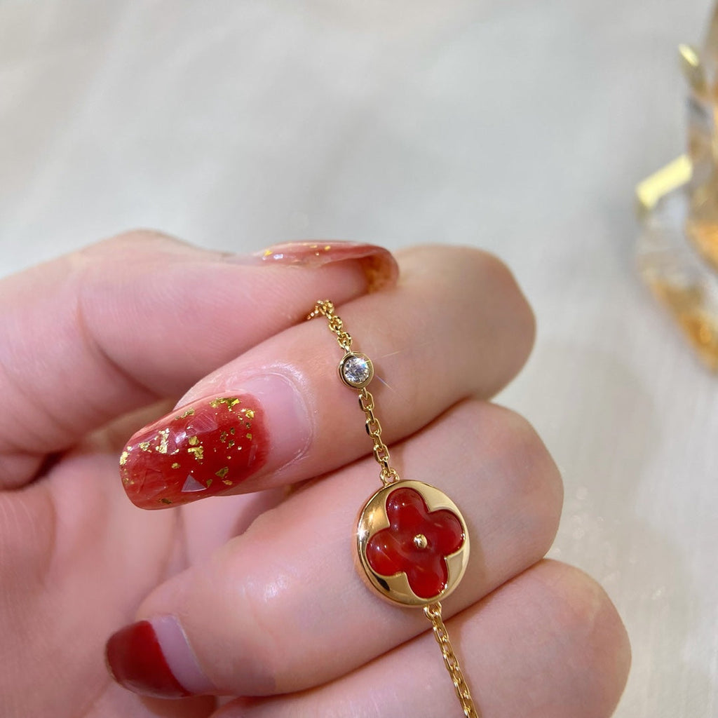 ¡®Imperial¡¯SUN PEDANT CARNELIAN BRACELET