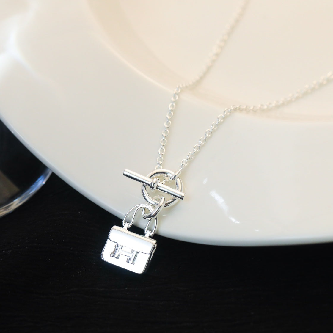 ¡®Imperial¡¯POP H PEDANT SILVER NECKLACE