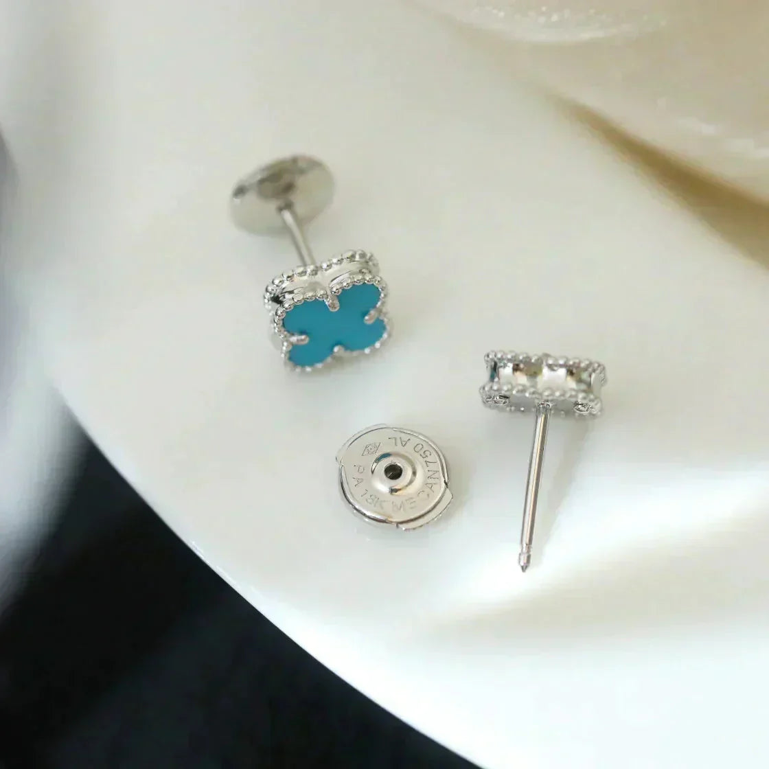 ¡®Imperial¡¯CLOVER MINI 9.5MM ONYX STUD EARRINGS SILVER