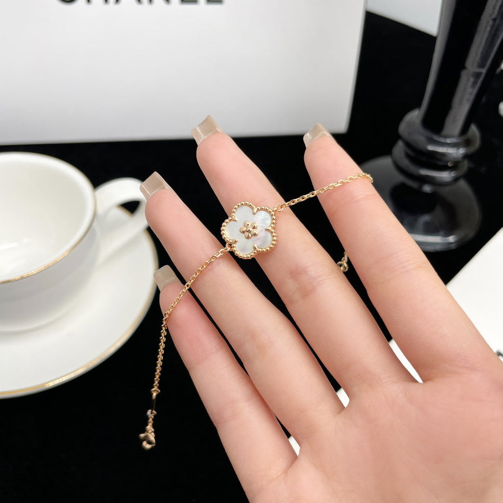 ¡®Imperial¡¯LUCKY SPRING ROSE GOLD MOP BRACELET