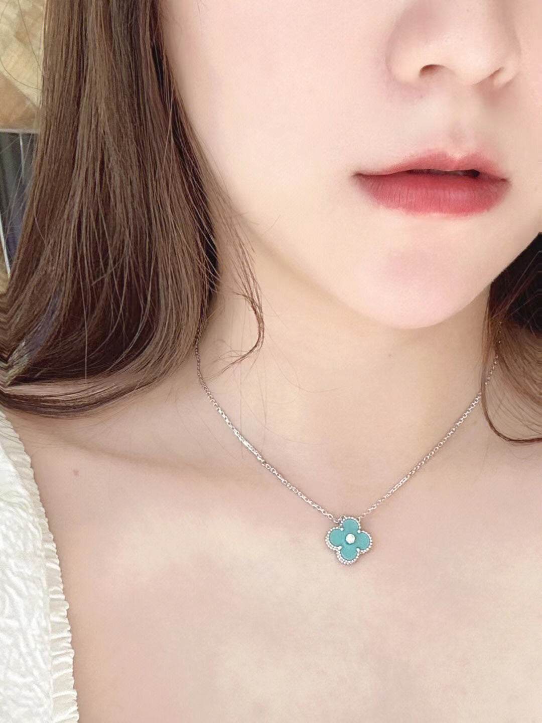 ¡®Imperial¡¯CLOVER 1 DIAMOND LIGHT BLUE SILVER NECKLACE