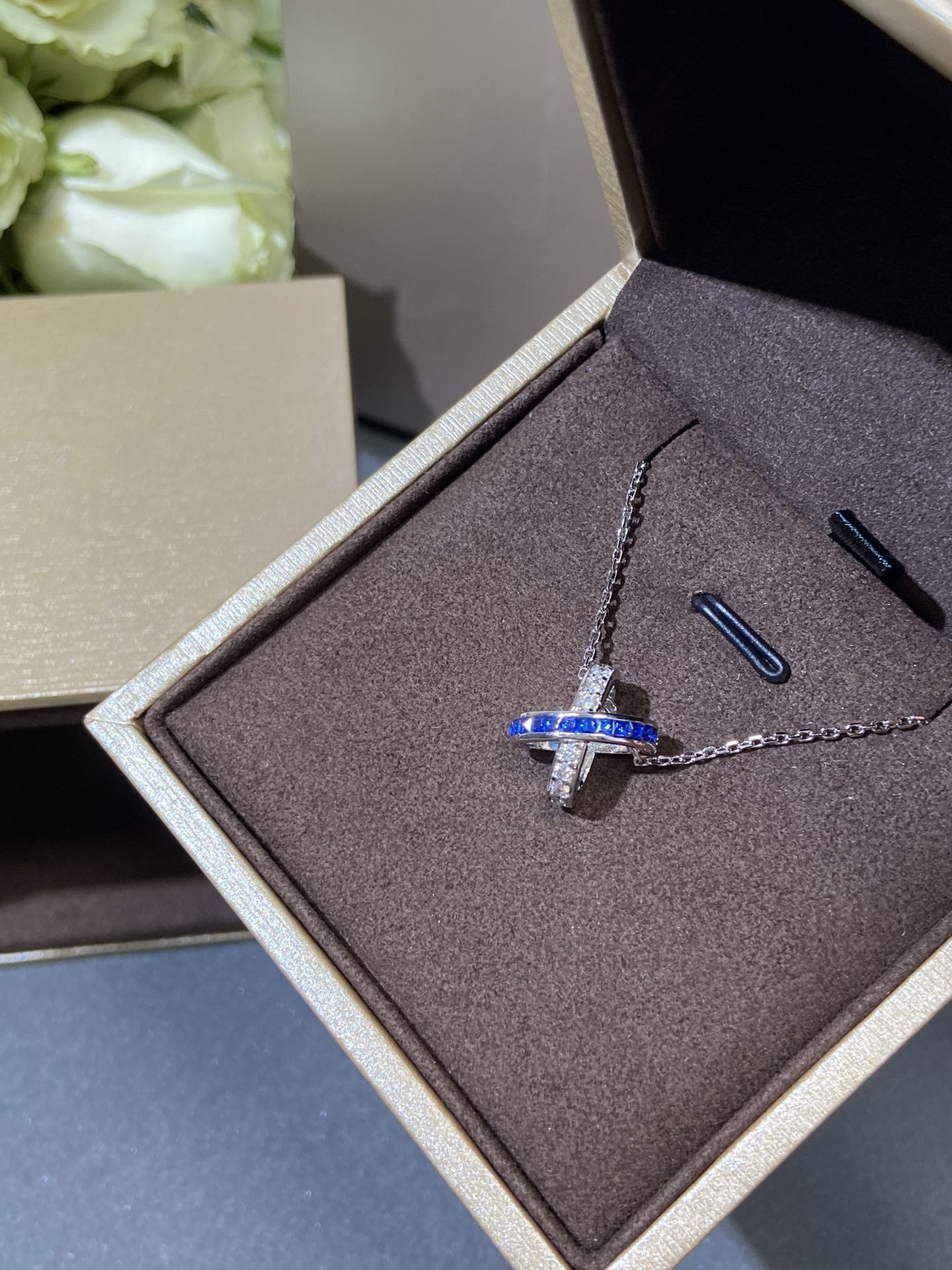 ¡®Imperial¡¯LIENS DIAMOND SILVER NECKLACE