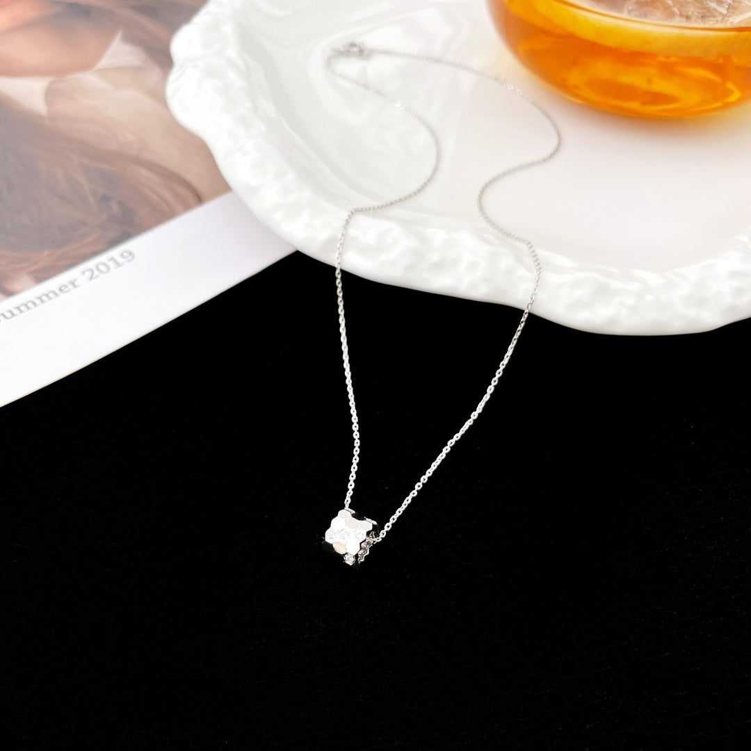 ¡®Imperial¡¯BEE MINI PEDANT DIAMOND NECKLACE