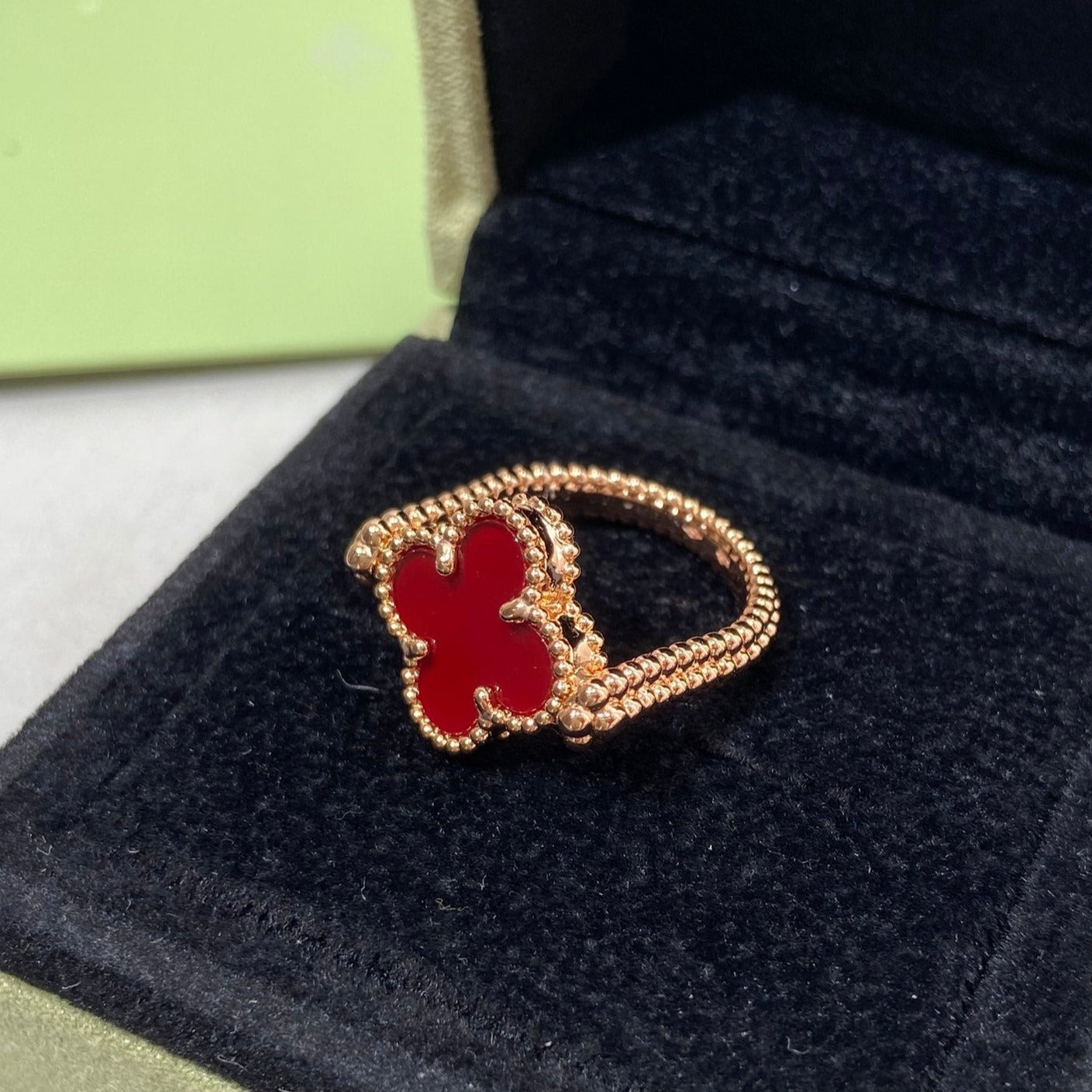 ¡®Imperial¡¯CLOVER RIVERSIBLE ROSE GOLD RING