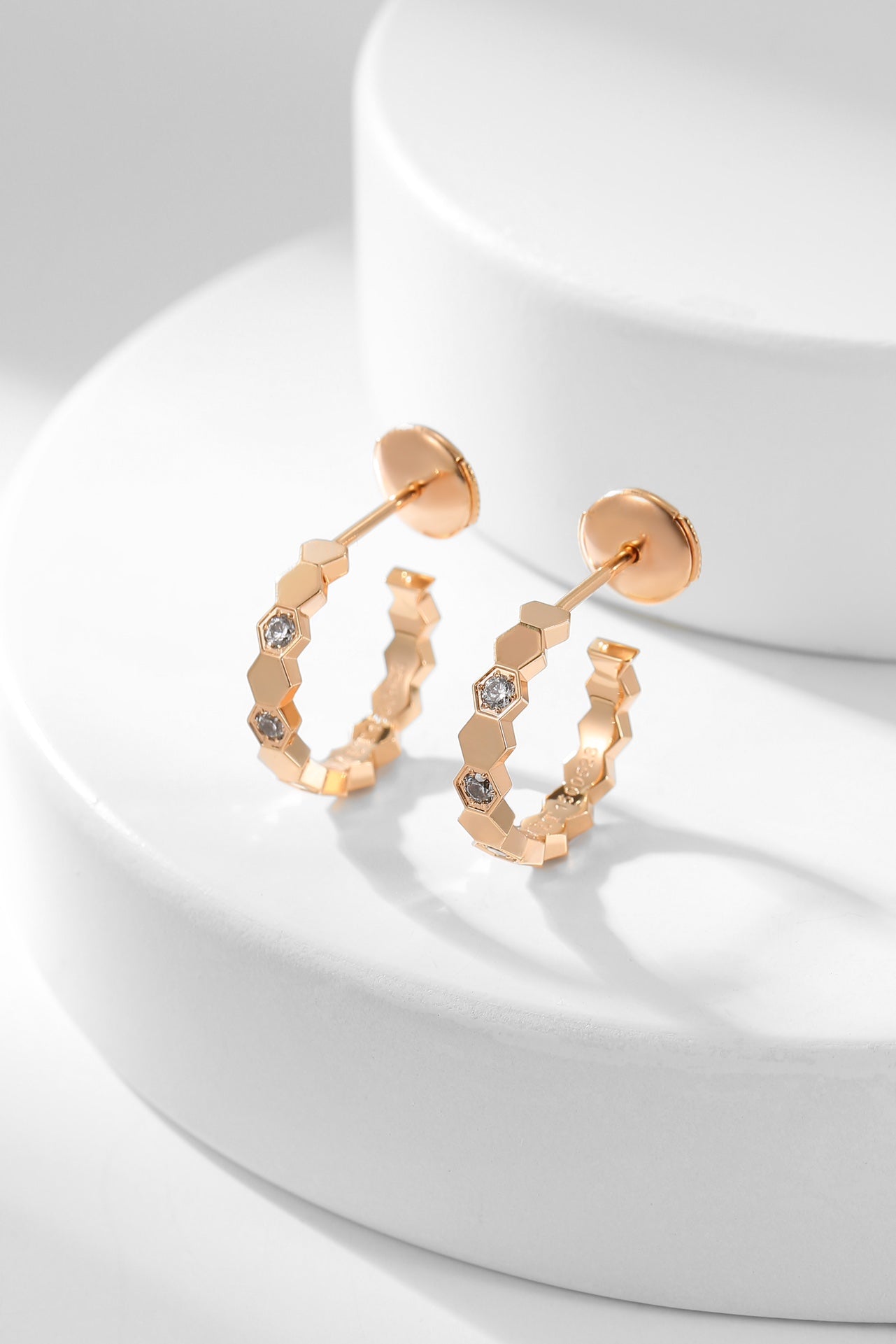 ¡®Imperial¡¯BEE LOVE DIAMOND HOOP EARRINGS