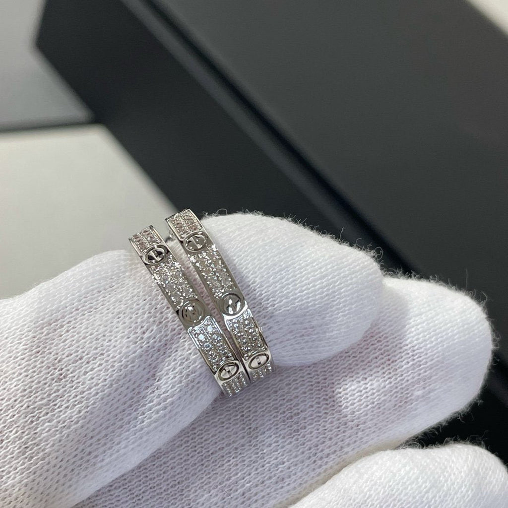 ¡®Imperial¡¯LOVE DIAMOND SILVER HOOP EARRINGS