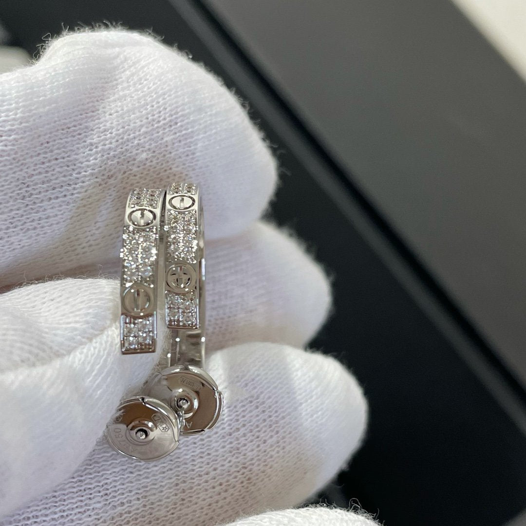 ¡®Imperial¡¯LOVE DIAMOND SILVER HOOP EARRINGS