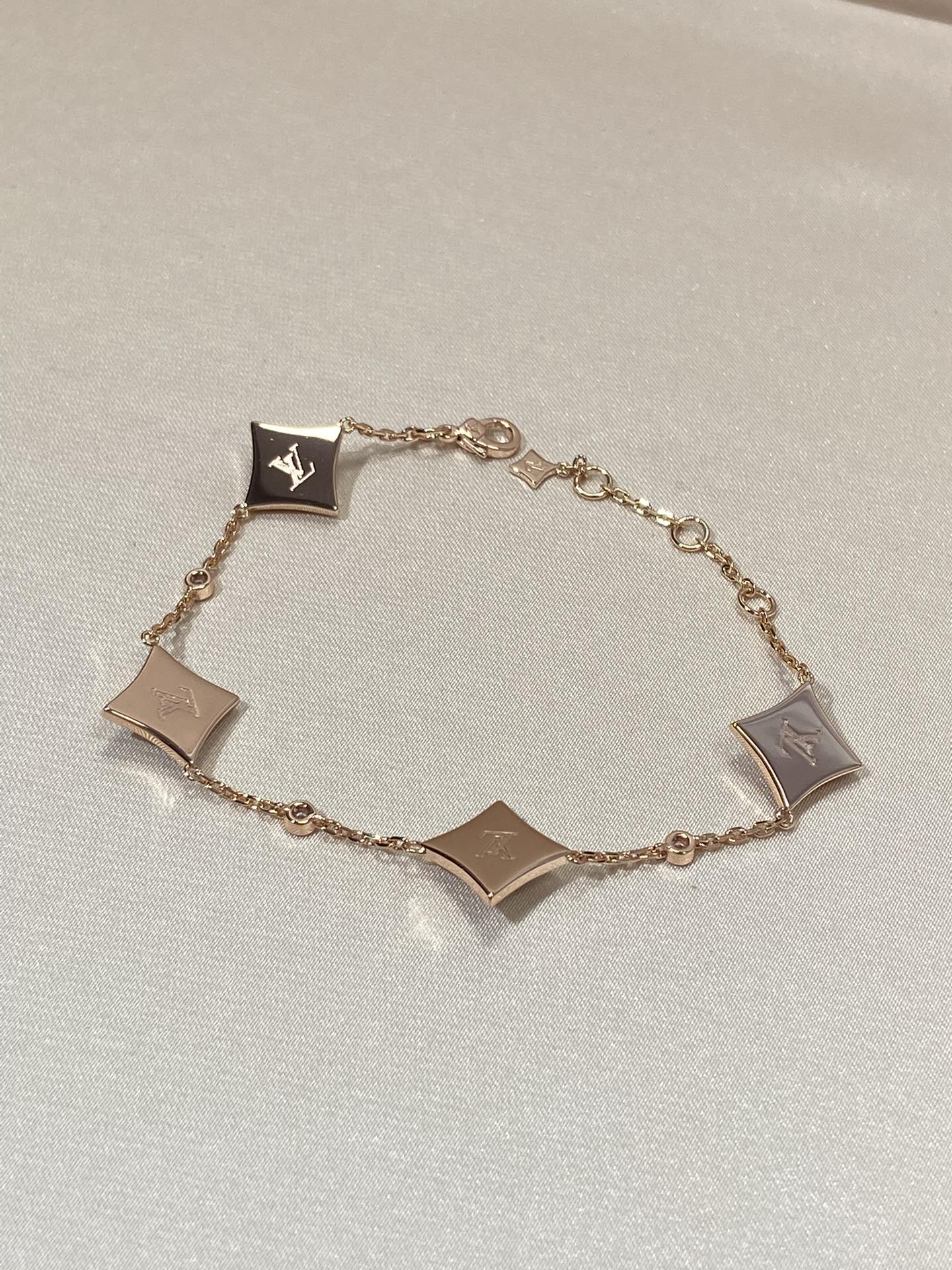 ¡®Imperial¡¯STAR 4 MOTIF MOP DIAMOND PINK GOLD BRACELET