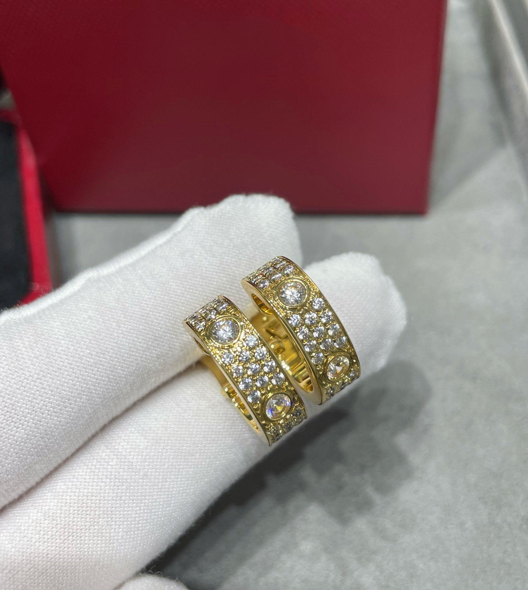 ¡®Imperial¡¯LOVE 5.5MM DIAMOND PAVED EARRINGS