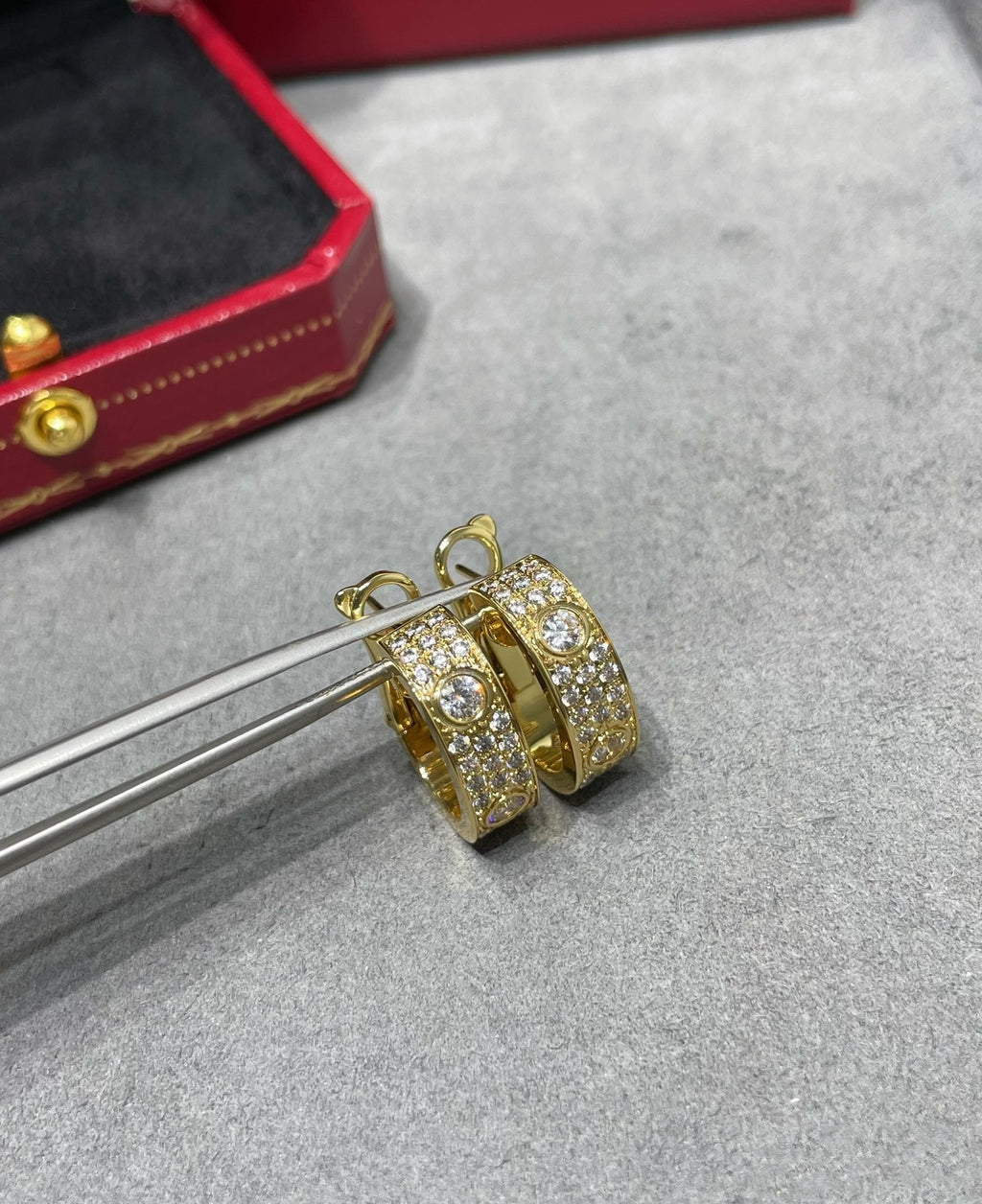 ¡®Imperial¡¯LOVE 5.5MM DIAMOND PAVED EARRINGS