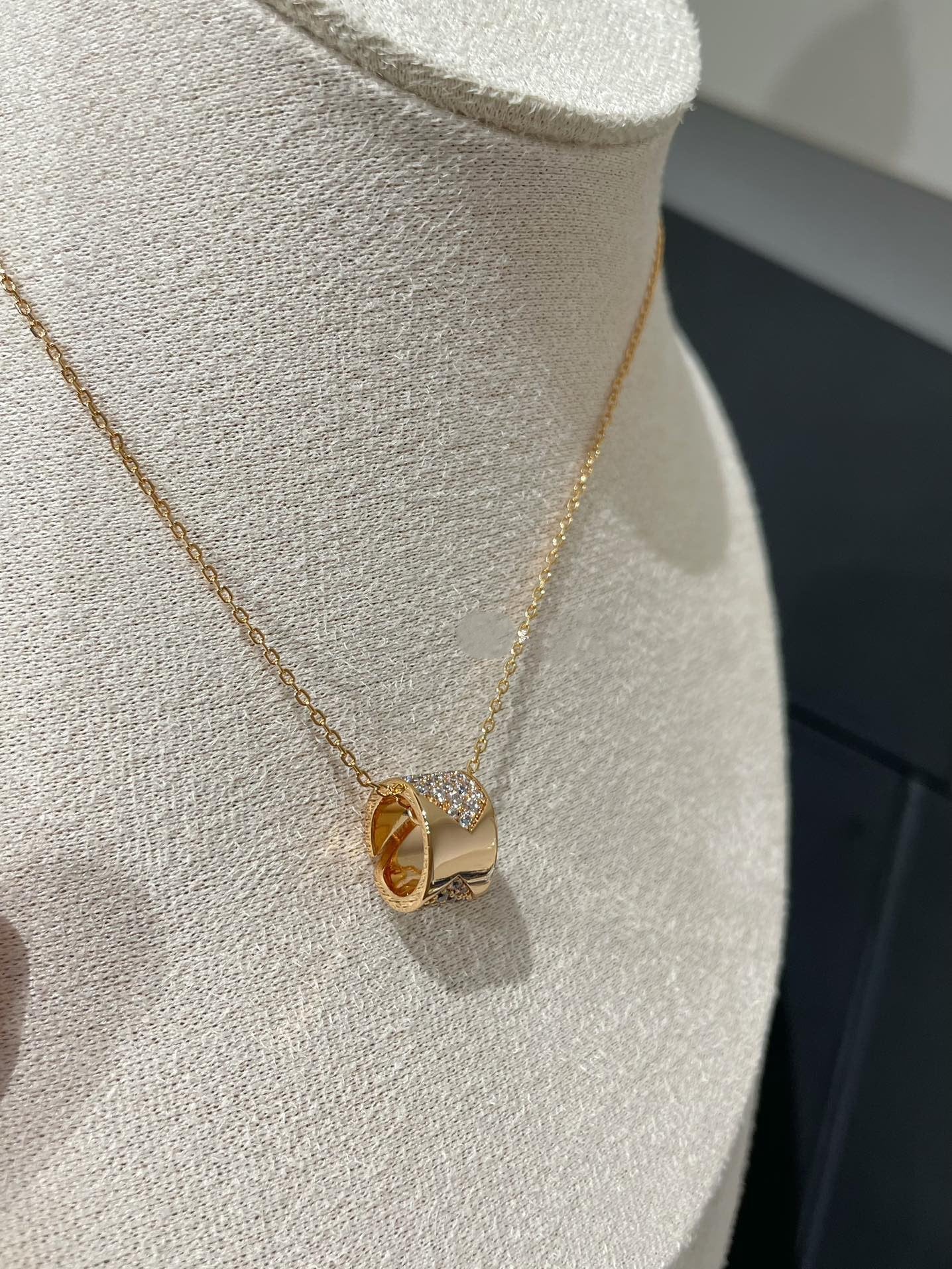 ¡®Imperial¡¯LIENS EVIDENCE DIAMOND PAVED NECKLACE