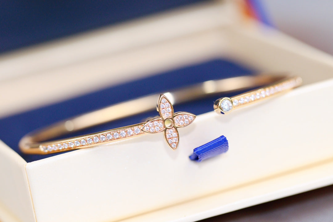 ¡®Imperial¡¯IDYLLE PINK GOLD OPEN BRACELET DIAMOND PAVED