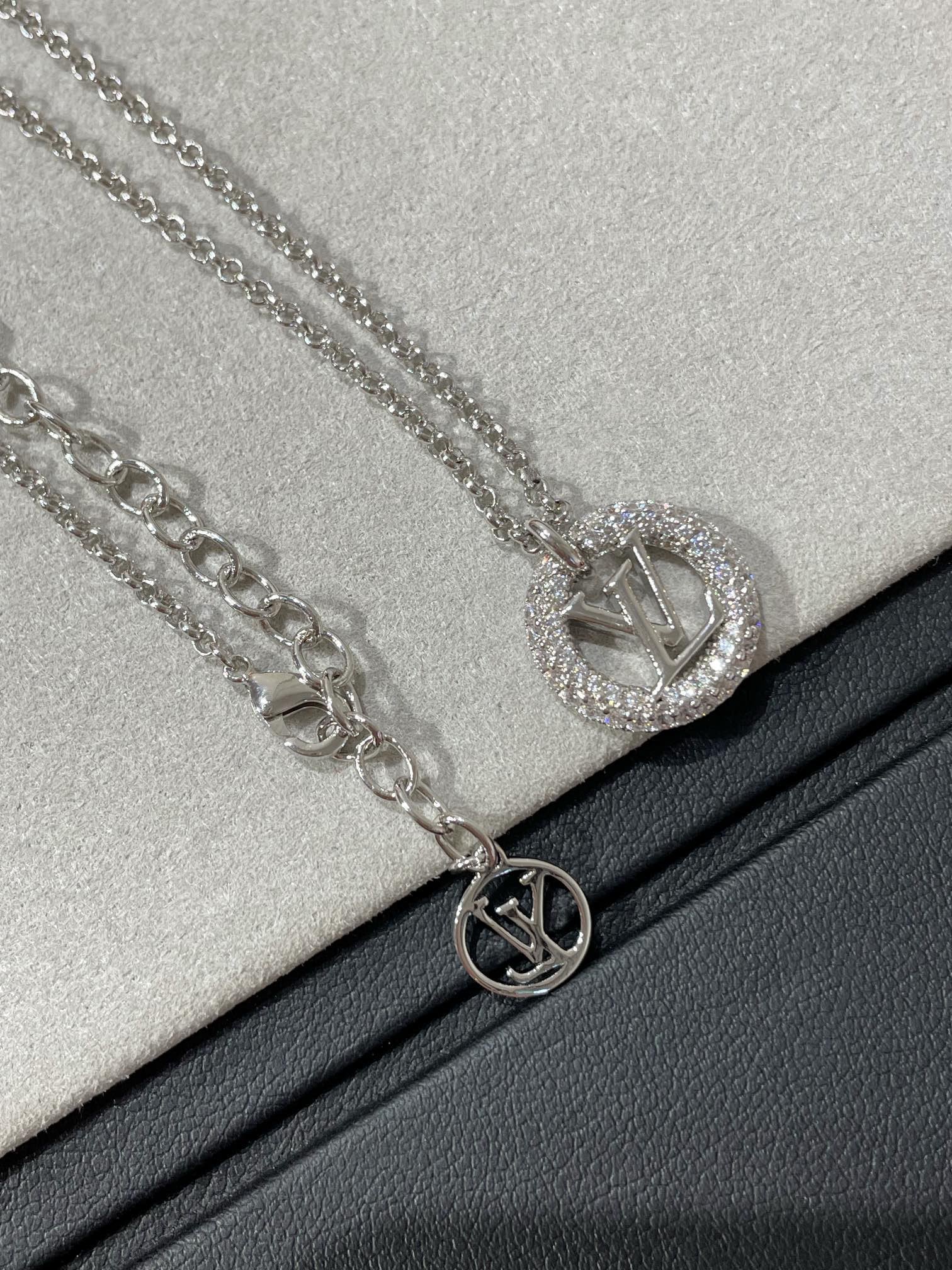 ¡®Imperial¡¯BY NIGHT DIAMOND PAVED NECKLACE