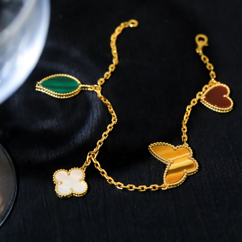 ¡®Imperial¡¯LUCKY SPRING 5 MOTIF GOLD BRACELET