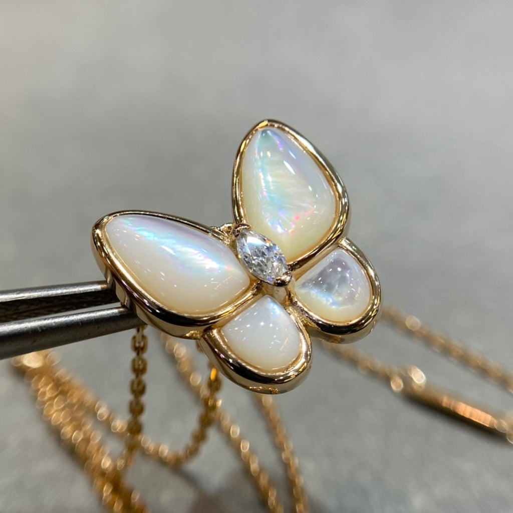 ¡®Imperial¡¯BUTTERFLY MOP DIAMOND NECKLACE
