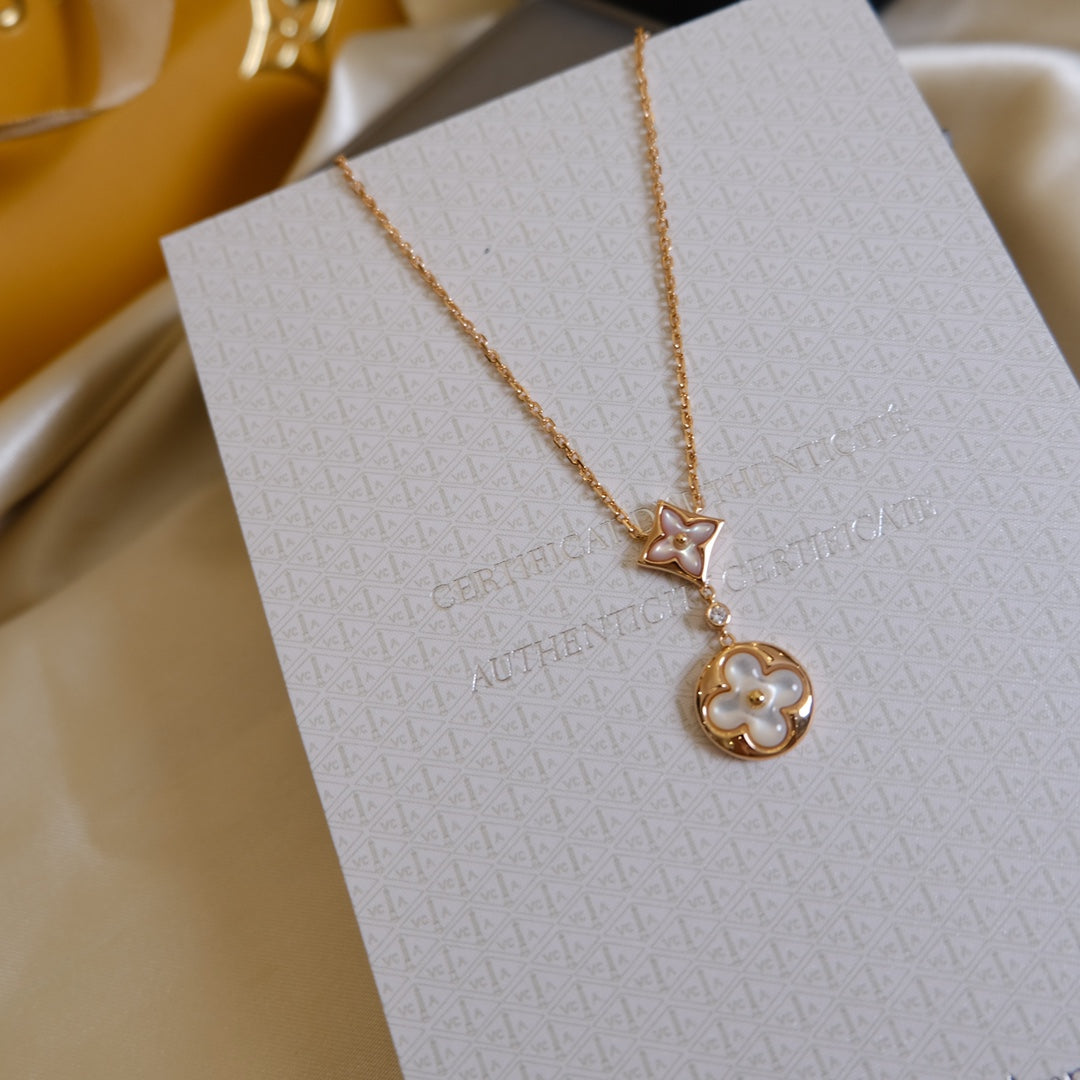 ¡®Imperial¡¯STAR AND SUN WHITE MOP 2 MOTIF PINK GOLD NECKLACE