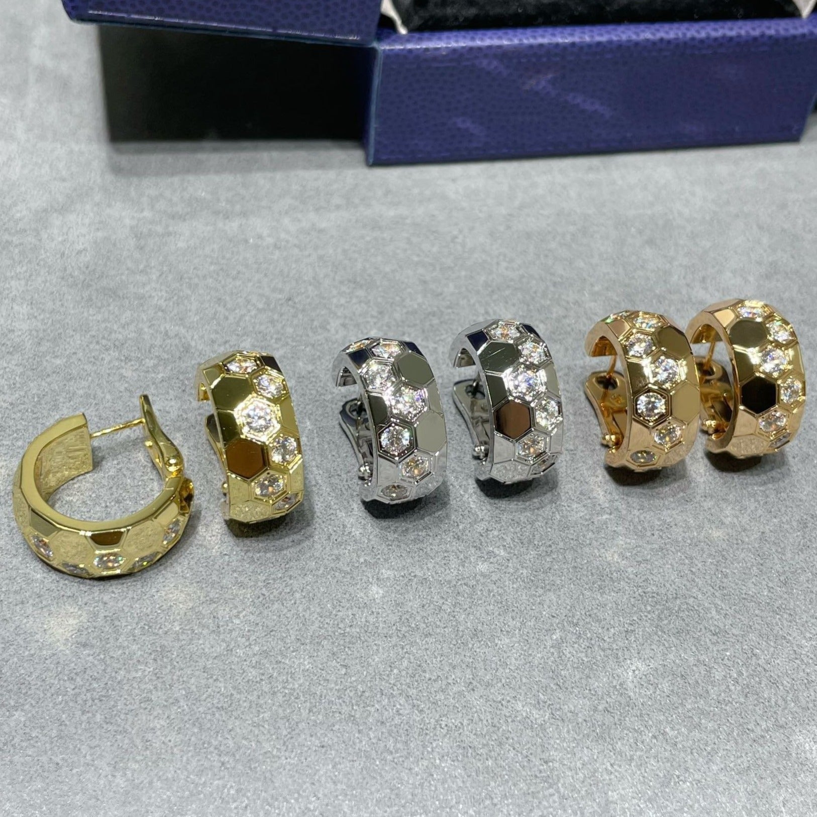 ¡®Imperial¡¯BEE LOVE DIAMOND HOOP EARRINGS