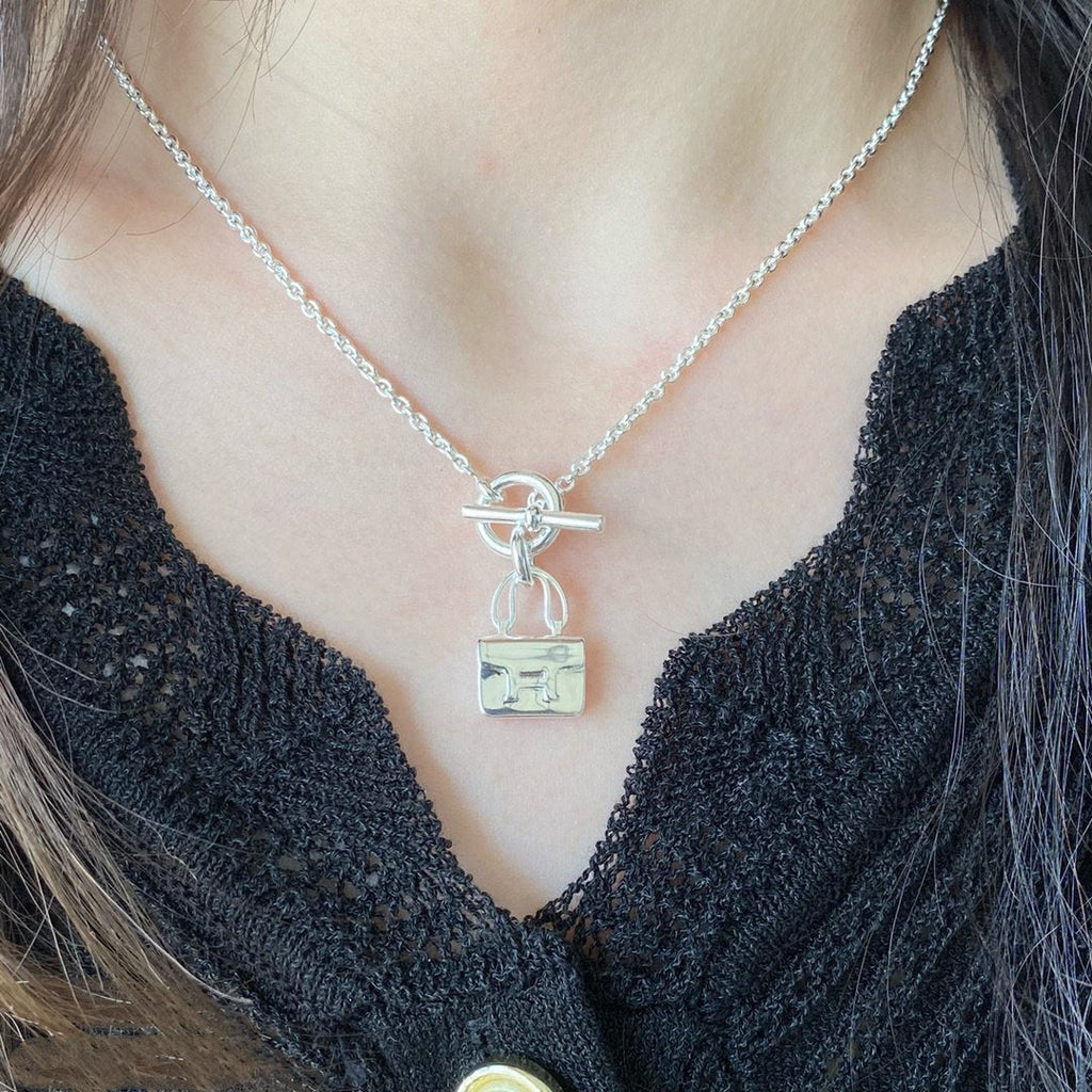 ¡®Imperial¡¯CONSTANCE PEDANT SILVER NECKLACE