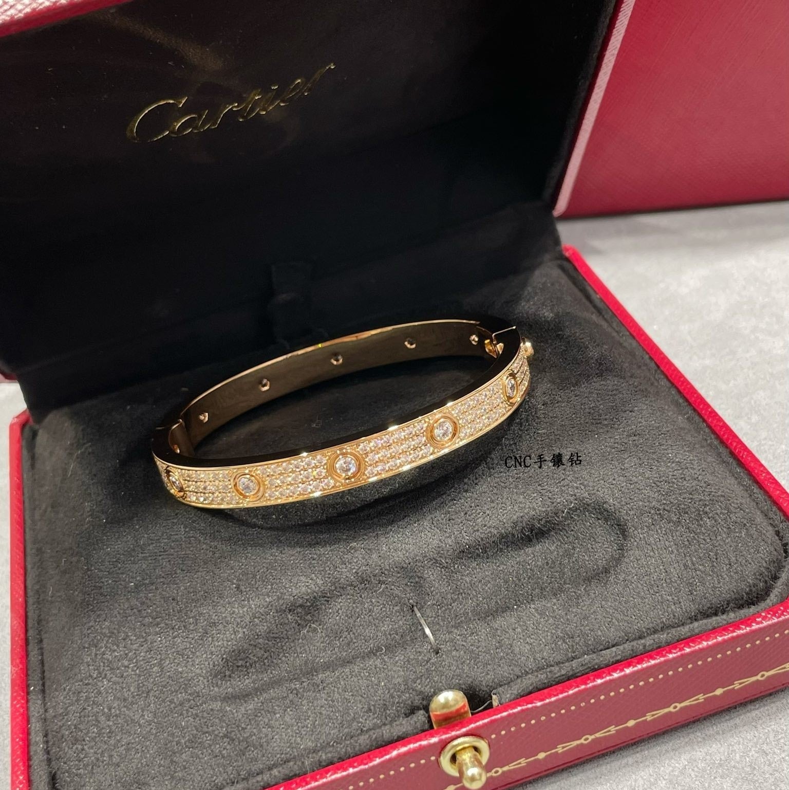 ¡®Imperial¡¯LOVE BRACELET 6.1MM DIAMOND-PAVED 10 BIG DIAMONDS