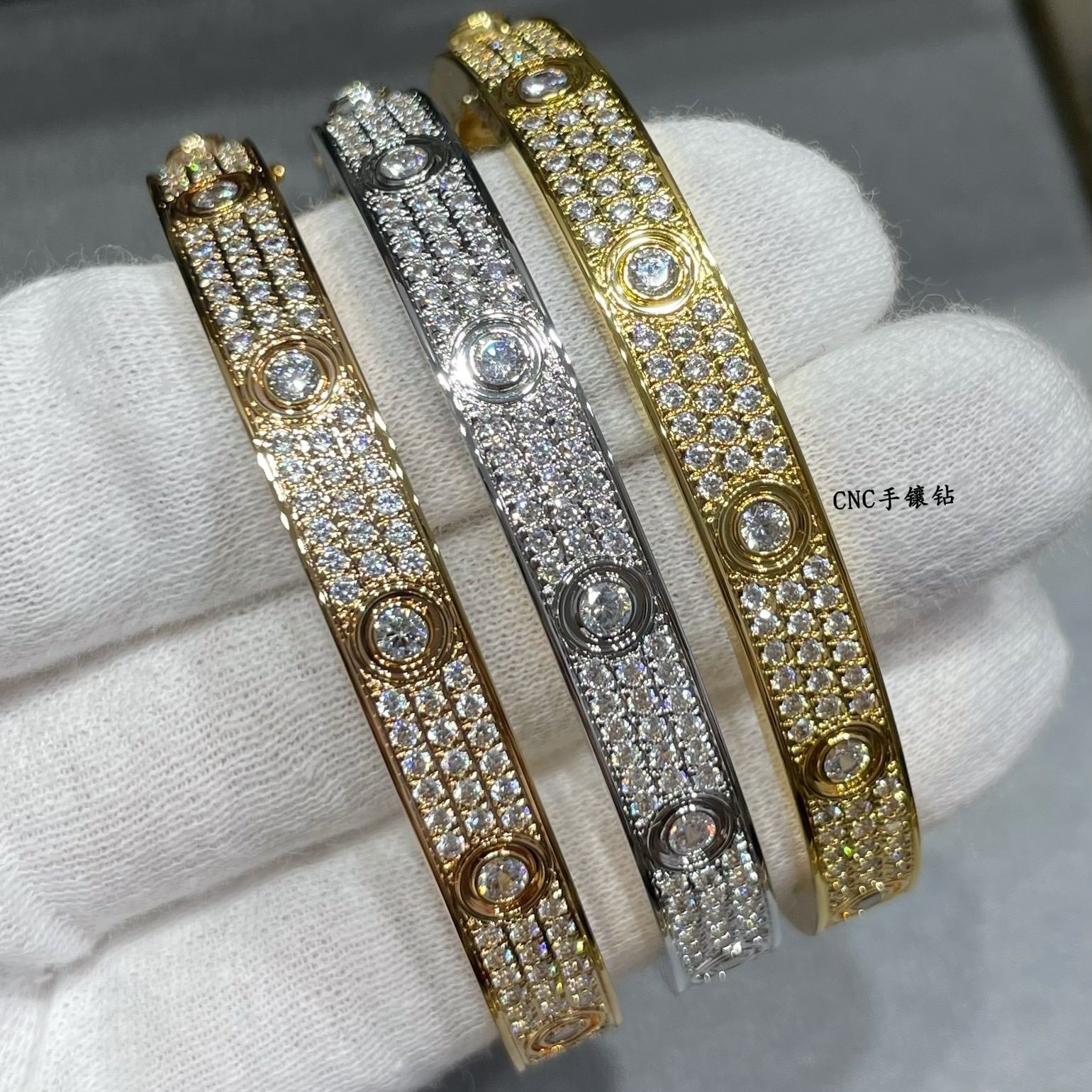 ¡®Imperial¡¯LOVE BRACELET 6.1MM DIAMOND-PAVED 10 BIG DIAMONDS