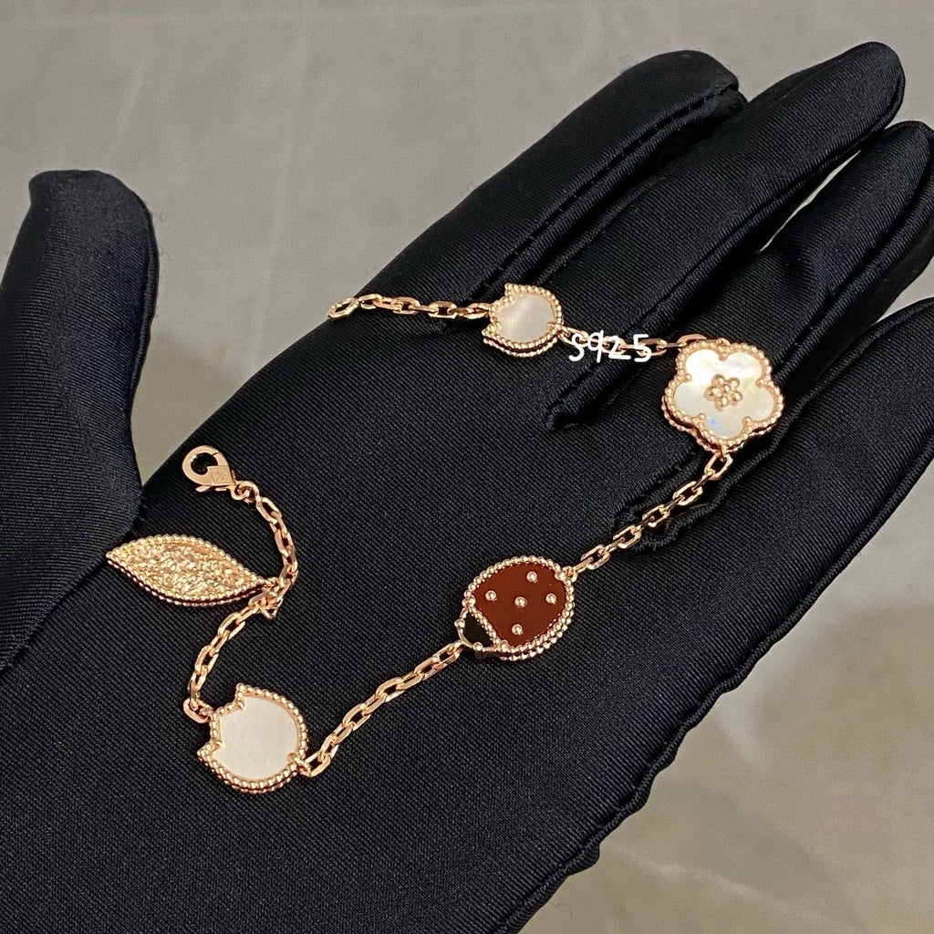 ¡®Imperial¡¯LUCKY SPRING 5 MOTIF BRACELET