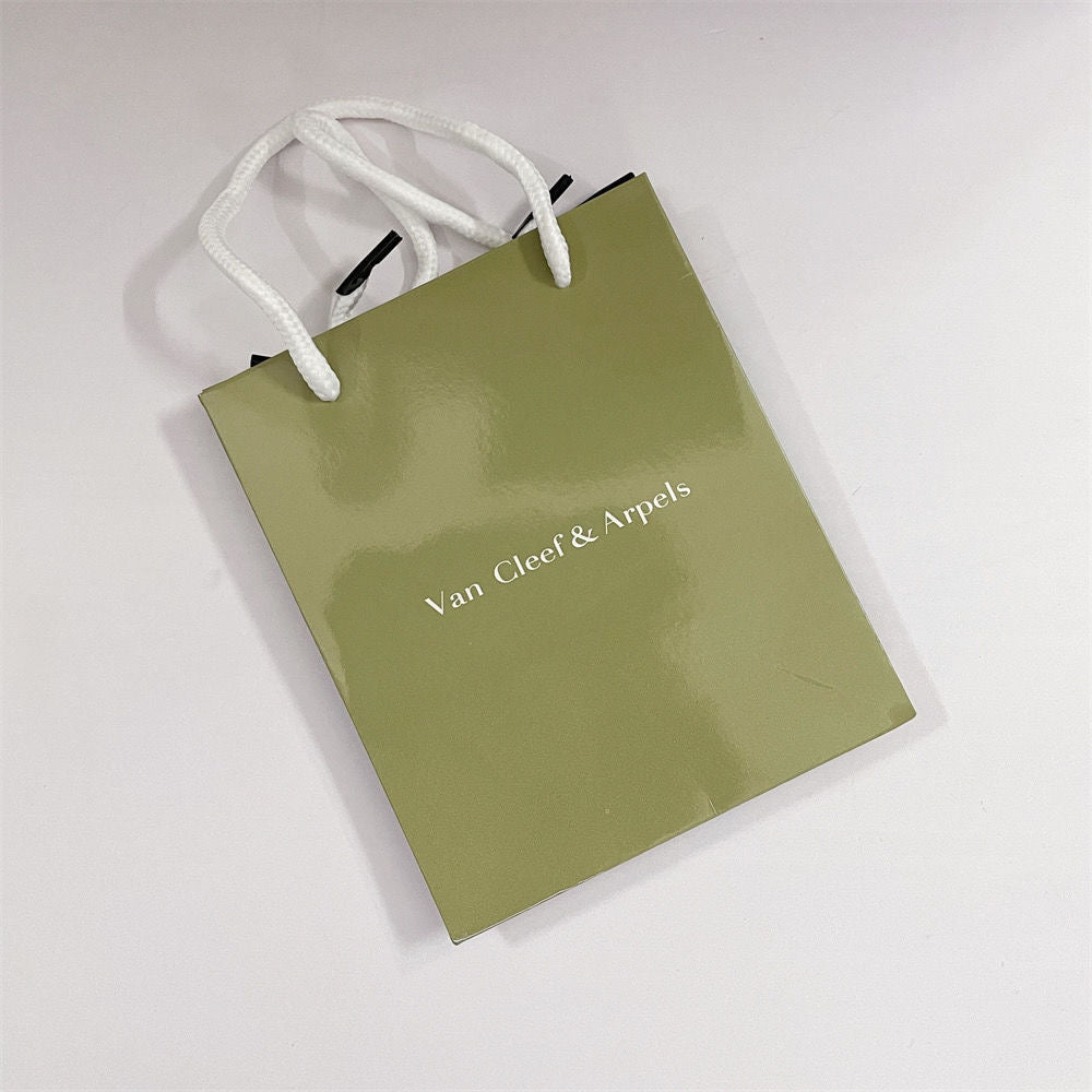 ¡®Imperial¡¯VA CLOVER BRACELET NECKLACE RING BOX GIFT BAG