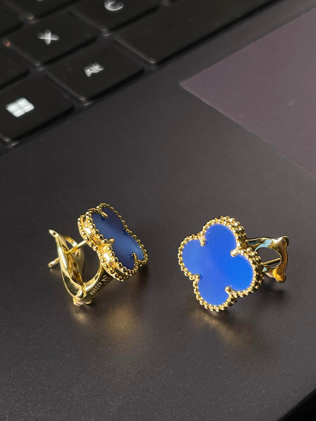 [Imperial] CLOVER LARGE (20mm) 1 MOTIFS BLUE MOP STUD EARRINGS