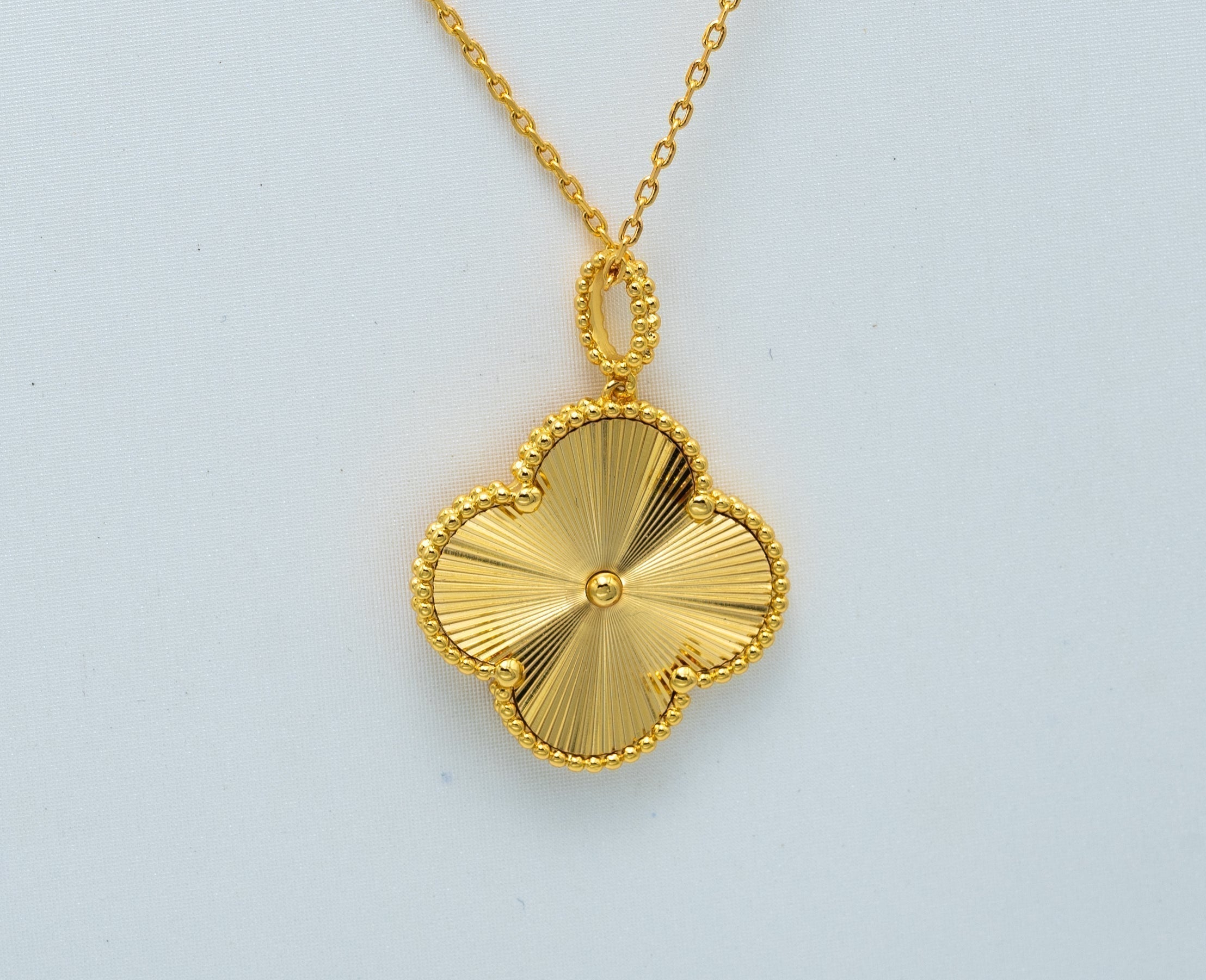 ¡®Imperial¡¯CLOVER 25MM PEDANT NECKLACE GOLD