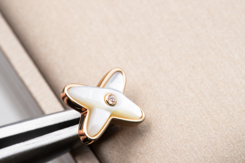 ¡®Imperial¡¯JEUX DE WHITE MOP PINK GOLD DIAMOND EARRINGS