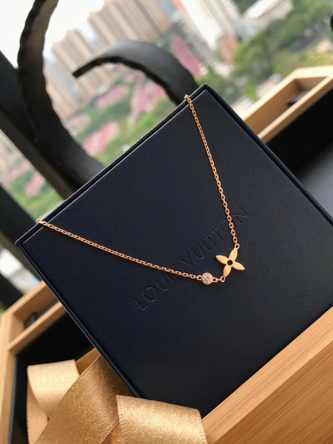 ¡®Imperial¡¯BLOSSOM PENDANT PINK GOLD AND DIAMOND