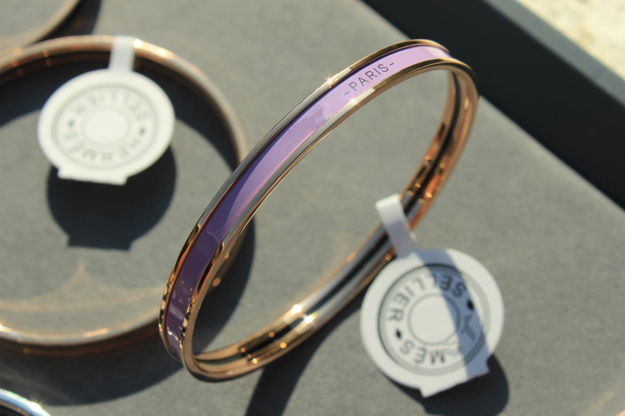 ¡®Imperial¡¯HM UNI BANGLE BAG