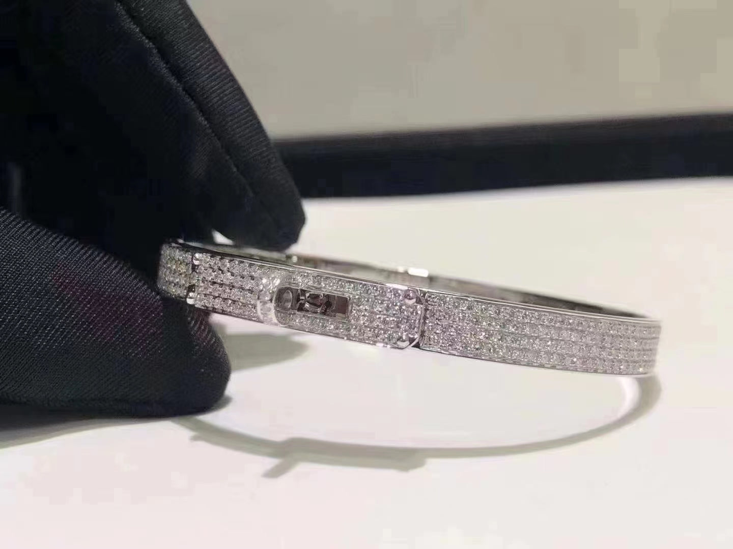 ¡®Imperial¡¯HM KELLY BRACELET IN SILVER AND FULL PAVE DIAMOND