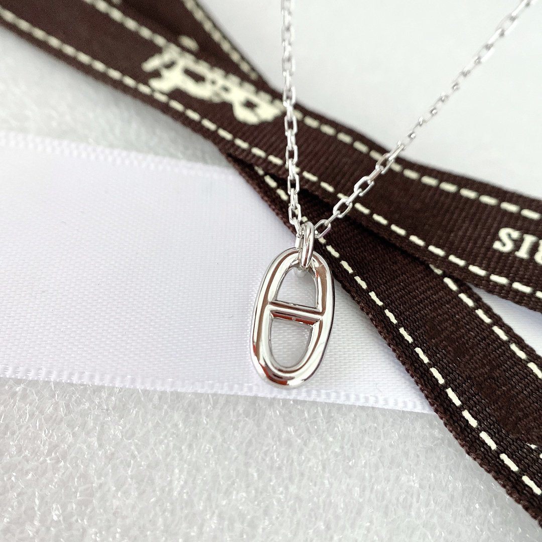 ¡®Imperial¡¯HM PIG NOSE NECKLACE