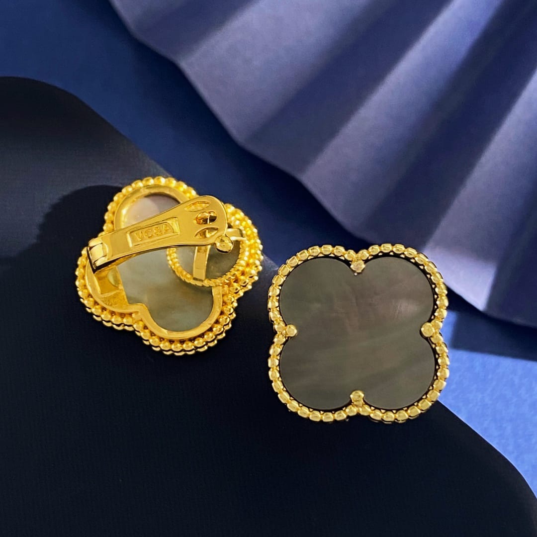 [¡®Imperial¡¯]CLOVER  20MM GRAY MOP EARRINGS