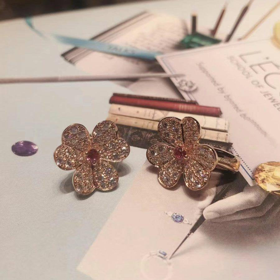 ¡®Imperial¡¯FRIVOLE PINK GOLD FLOWER DIAMOND EARRINGS